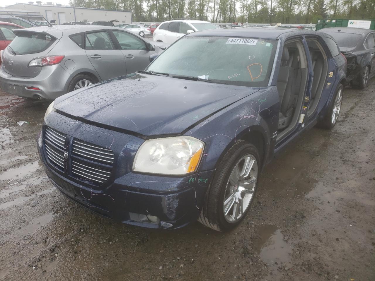 Photo 2 from auction – 2005 DODGE MAGNUM R/T with VIN 2D8GV58245H677382