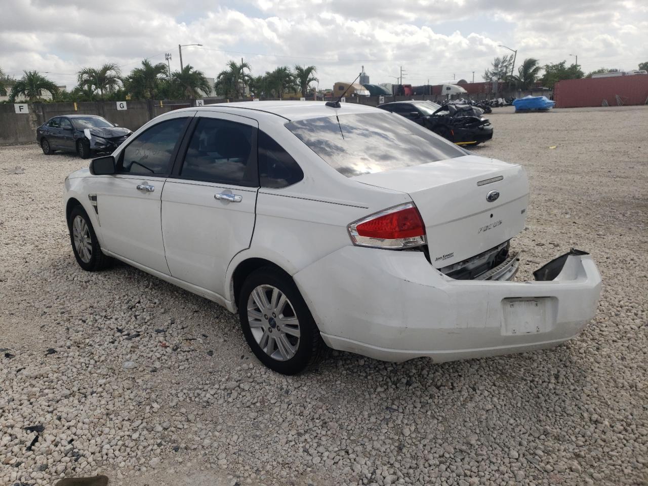 Photo 3 from auction – 2008 FORD FOCUS SE with VIN 1FAHP35N08W231631