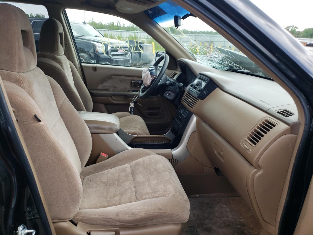 Photo 5 from auction – 2005 HONDA PILOT EX with VIN 5FNYF18405B055751