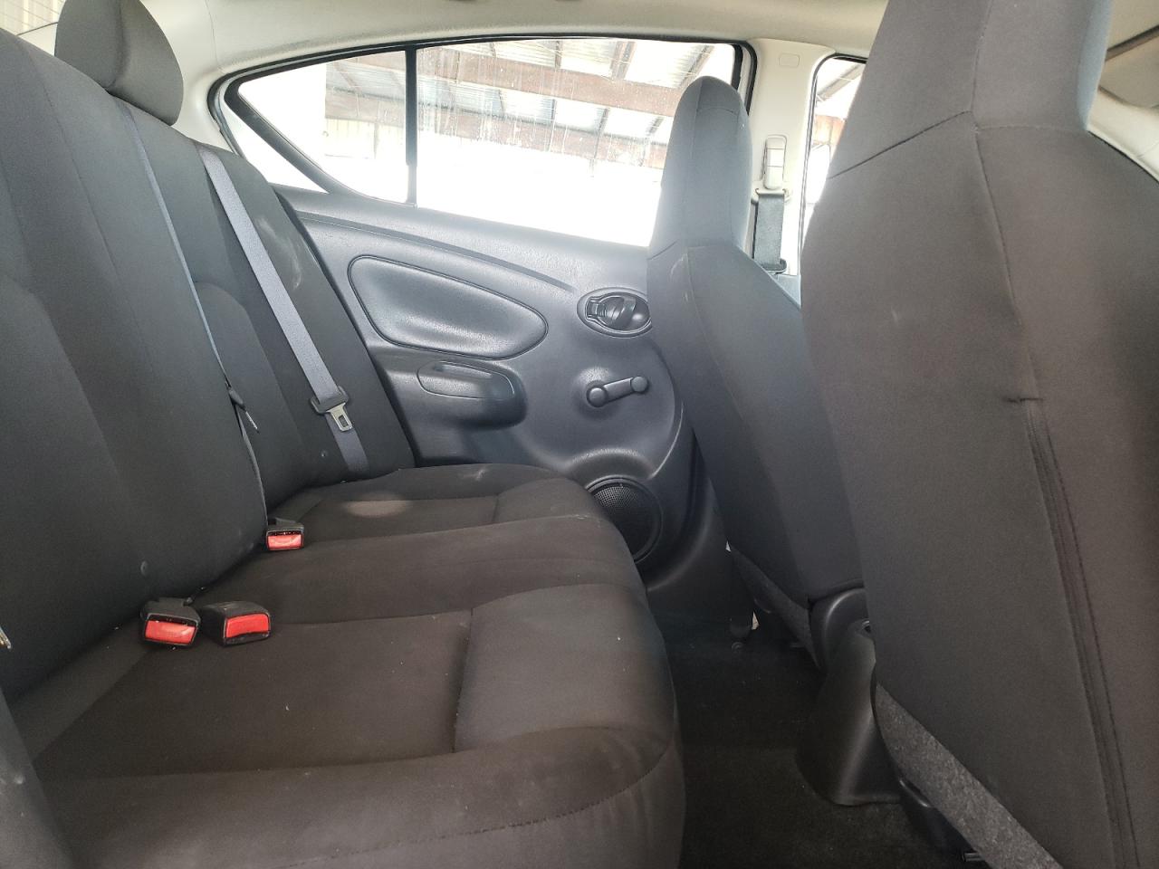 Photo 6 from auction – 2016 NISSAN VERSA S with VIN 3N1CN7APXGL870745