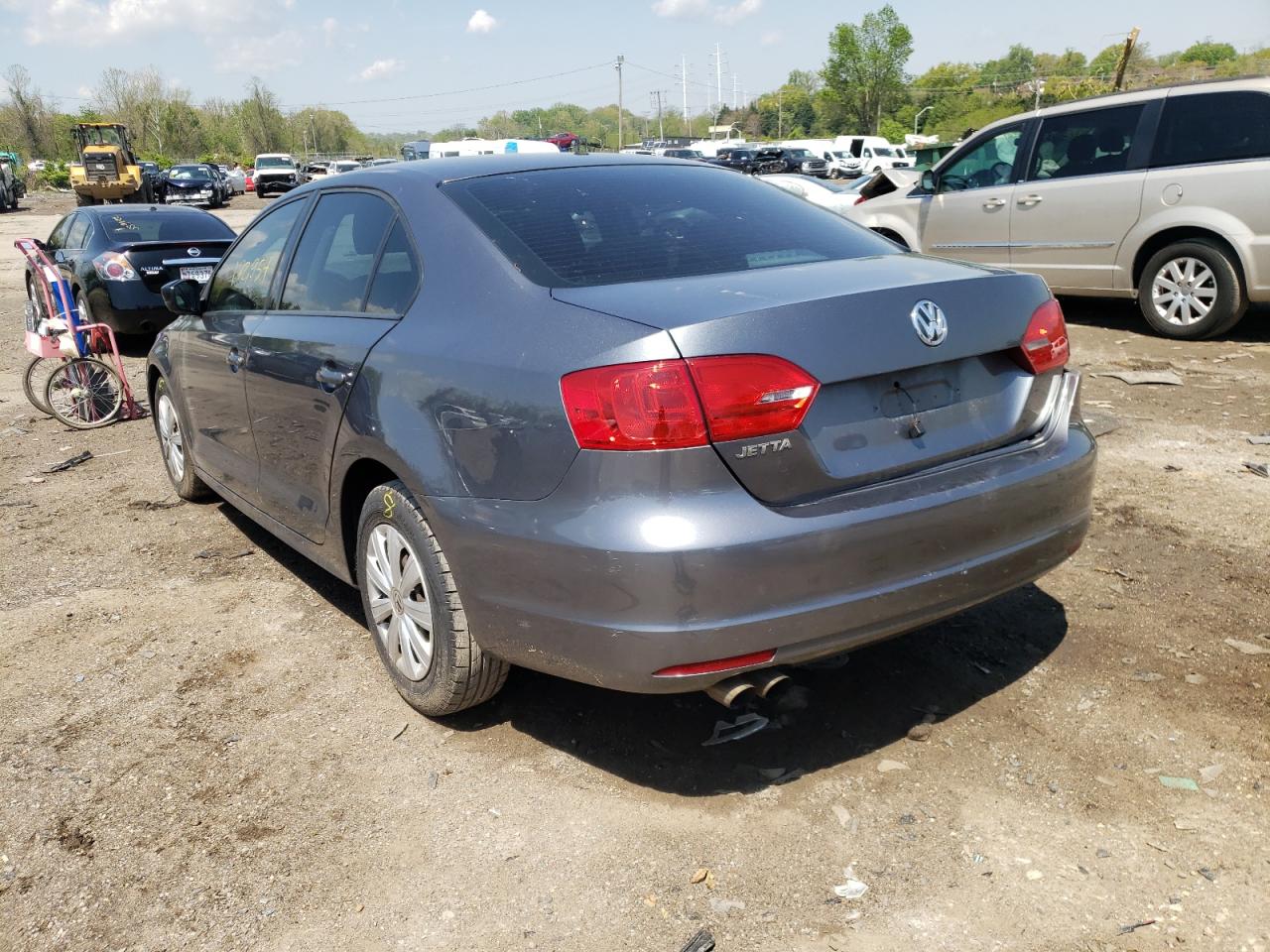 Photo 3 from auction – 2013 VOLKSWAGEN JETTA with VIN 3VW2K7AJ2DM230562