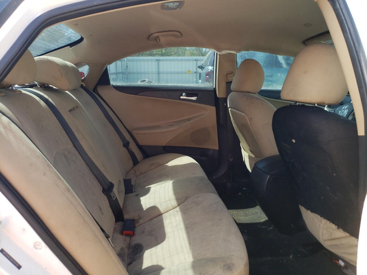 Photo 6 from auction – 2013 HYUNDAI SONATA GLS with VIN 5NPEB4AC5DH754195