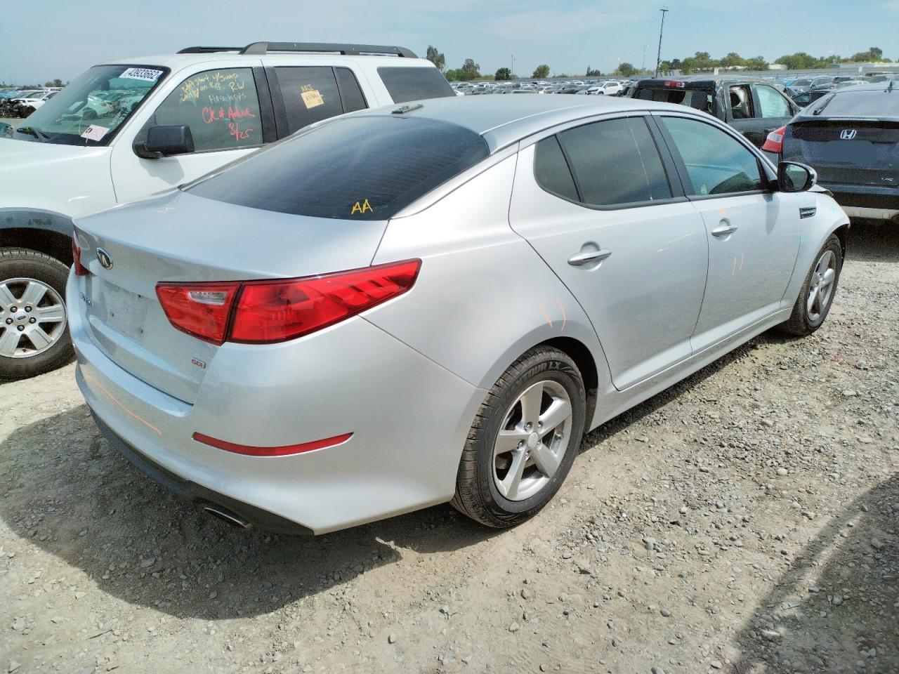 Photo 4 from auction – 2014 KIA OPTIMA LX with VIN 5XXGM4A76EG311928