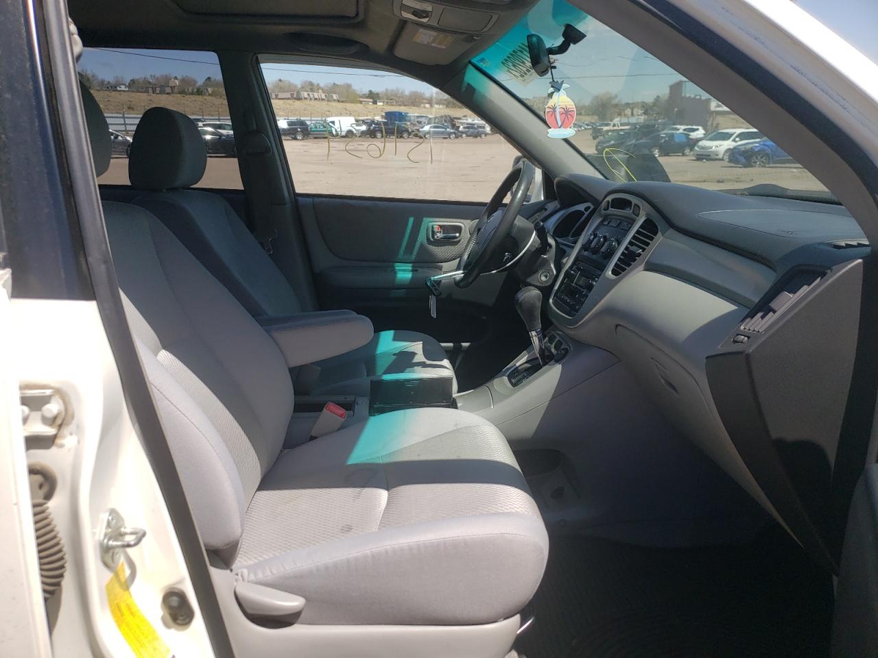 Photo 5 from auction – 2006 TOYOTA HIGHLANDER with VIN JTEEP21A060186356
