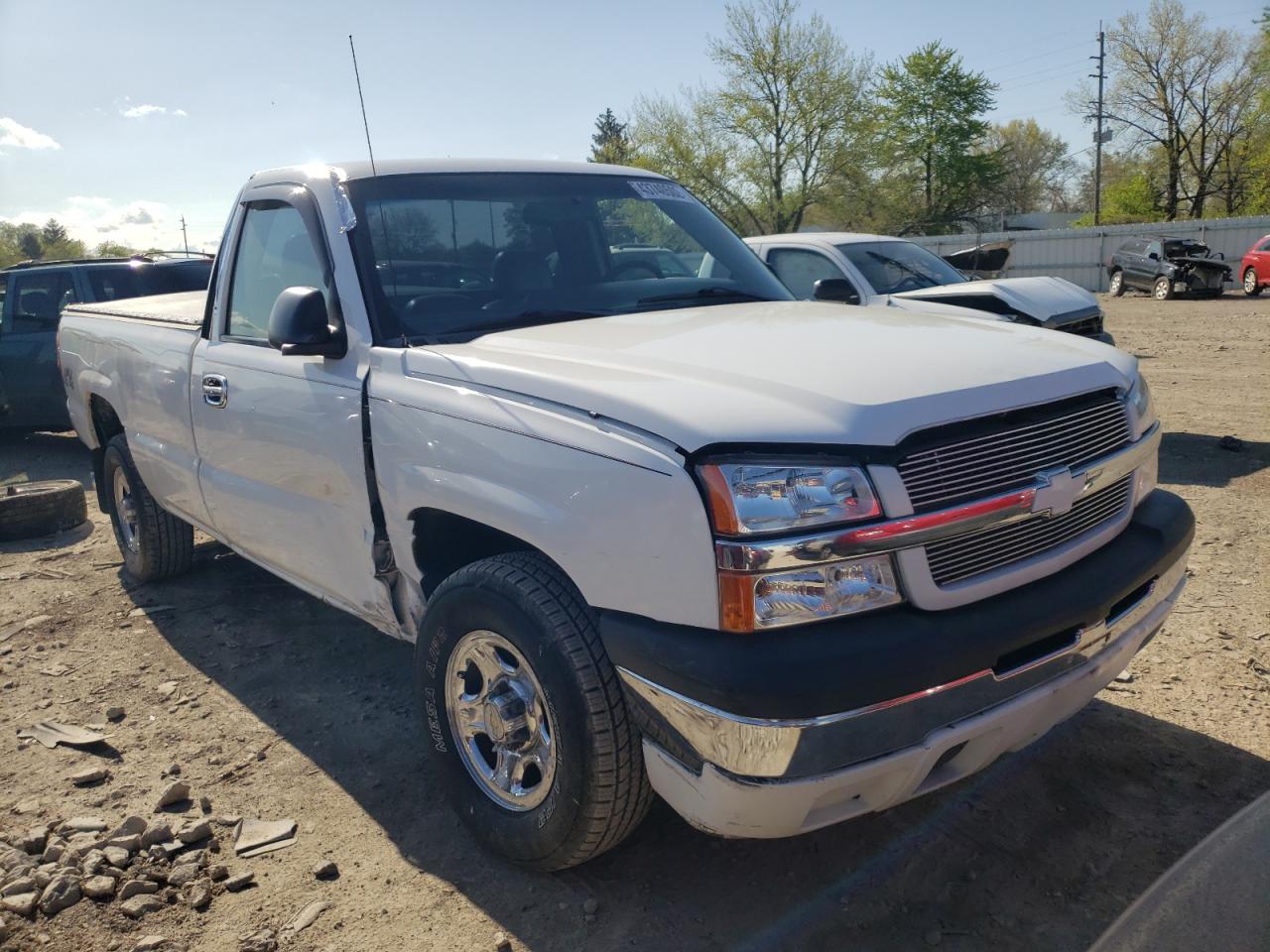 CHEVROLET silverado 2003 with VIN 1GCEK14V23Z249153 - Photo from auction