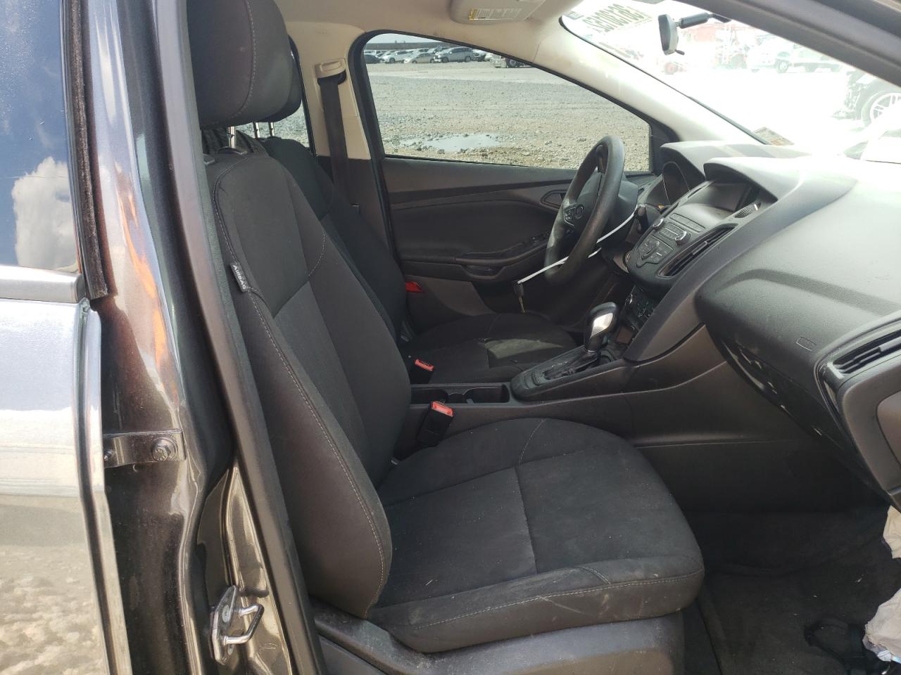 Photo 5 from auction – 2018 FORD FOCUS S with VIN 1FADP3E25JL275328