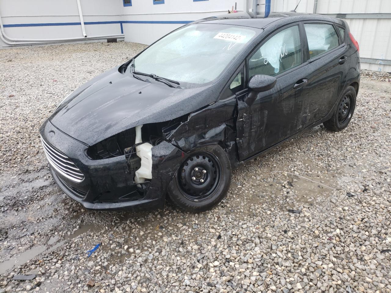 Photo 2 from auction – 2016 FORD FIESTA S with VIN 3FADP4TJ1GM146641