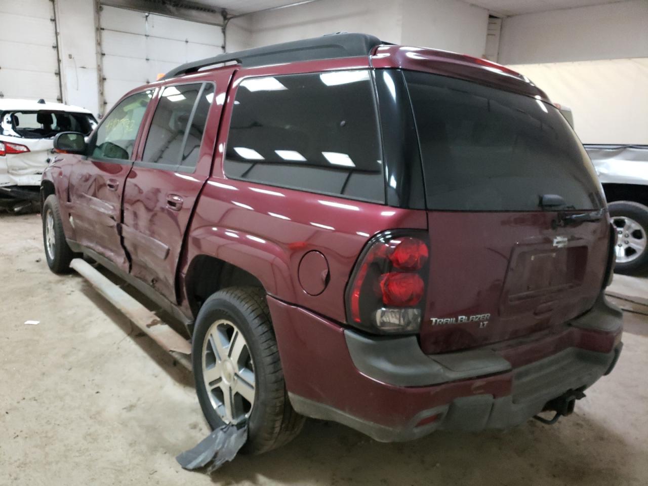 Photo 3 from auction – 2005 CHEVROLET TRAILBLAZE with VIN 1GNET16S056168566