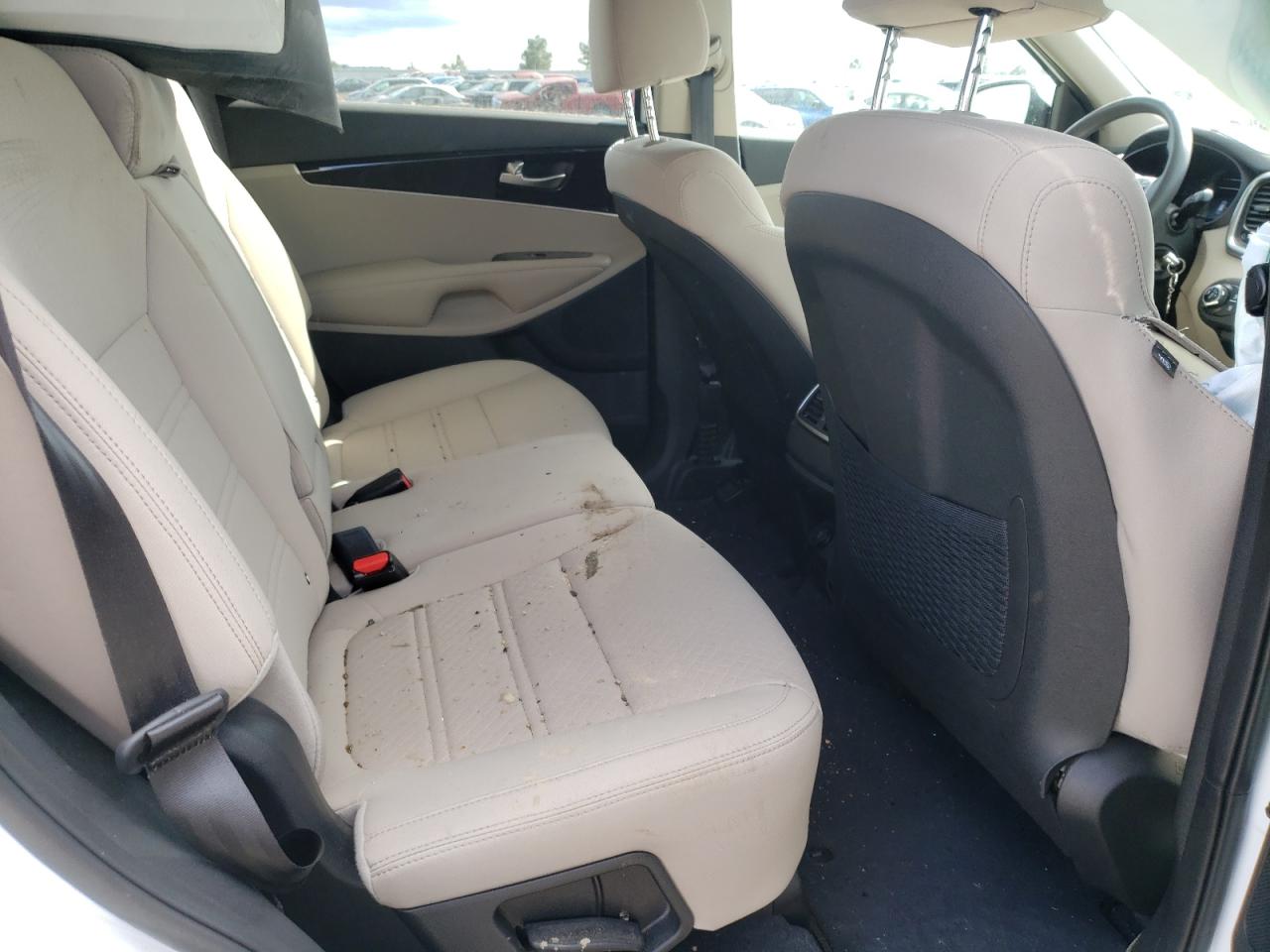Photo 6 from auction – 2019 KIA SORENTO L with VIN 5XYPGDA32KG478573