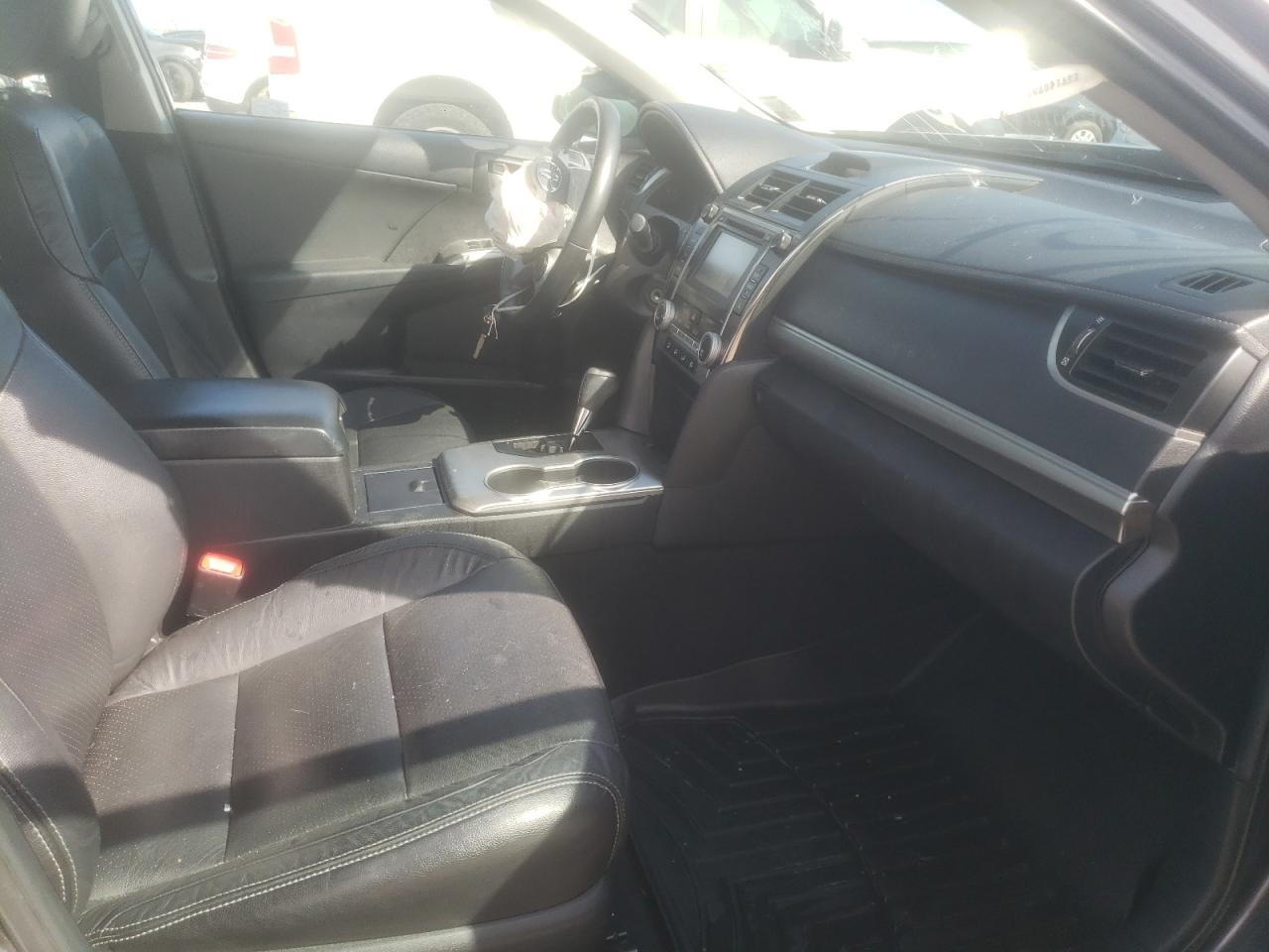 Photo 5 from auction – 2014 TOYOTA CAMRY L with VIN 4T1BF1FK6EU858087