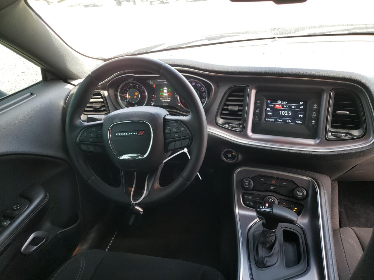 Photo 9 from auction – 2015 DODGE CHALLENGER with VIN 2C3CDZAG4FH822097