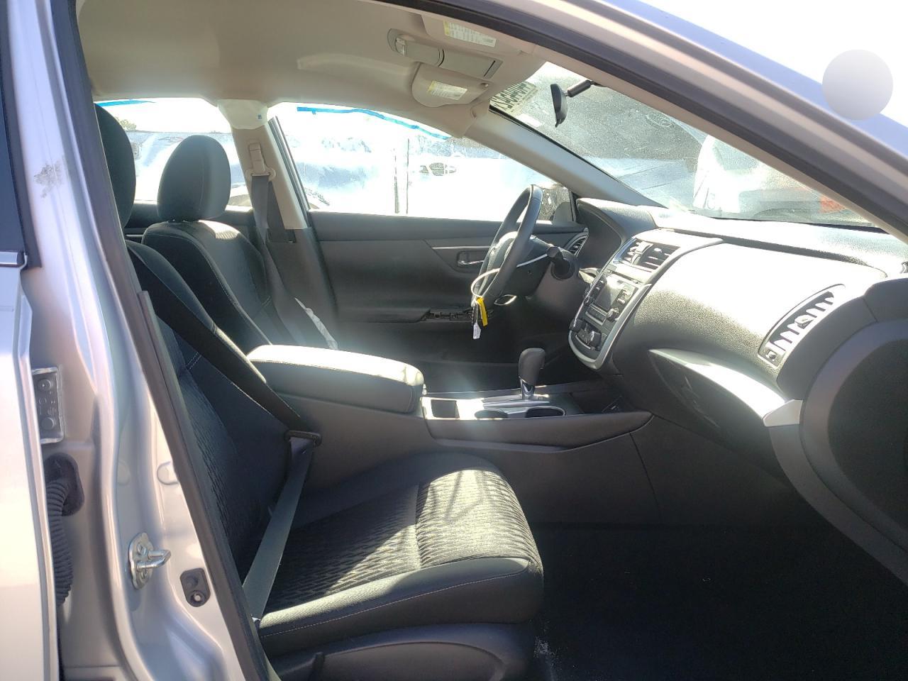 Zdjęcie 5 z aukcji – 2017 NISSAN ALTIMA 2.5 z VIN 1N4AL3AP1HC298650