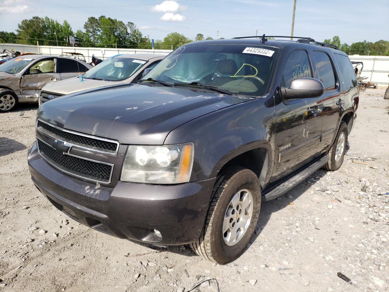 Photo 2 from auction – 2010 CHEVROLET TAHOE C150 with VIN 1GNMCBE37AR148917