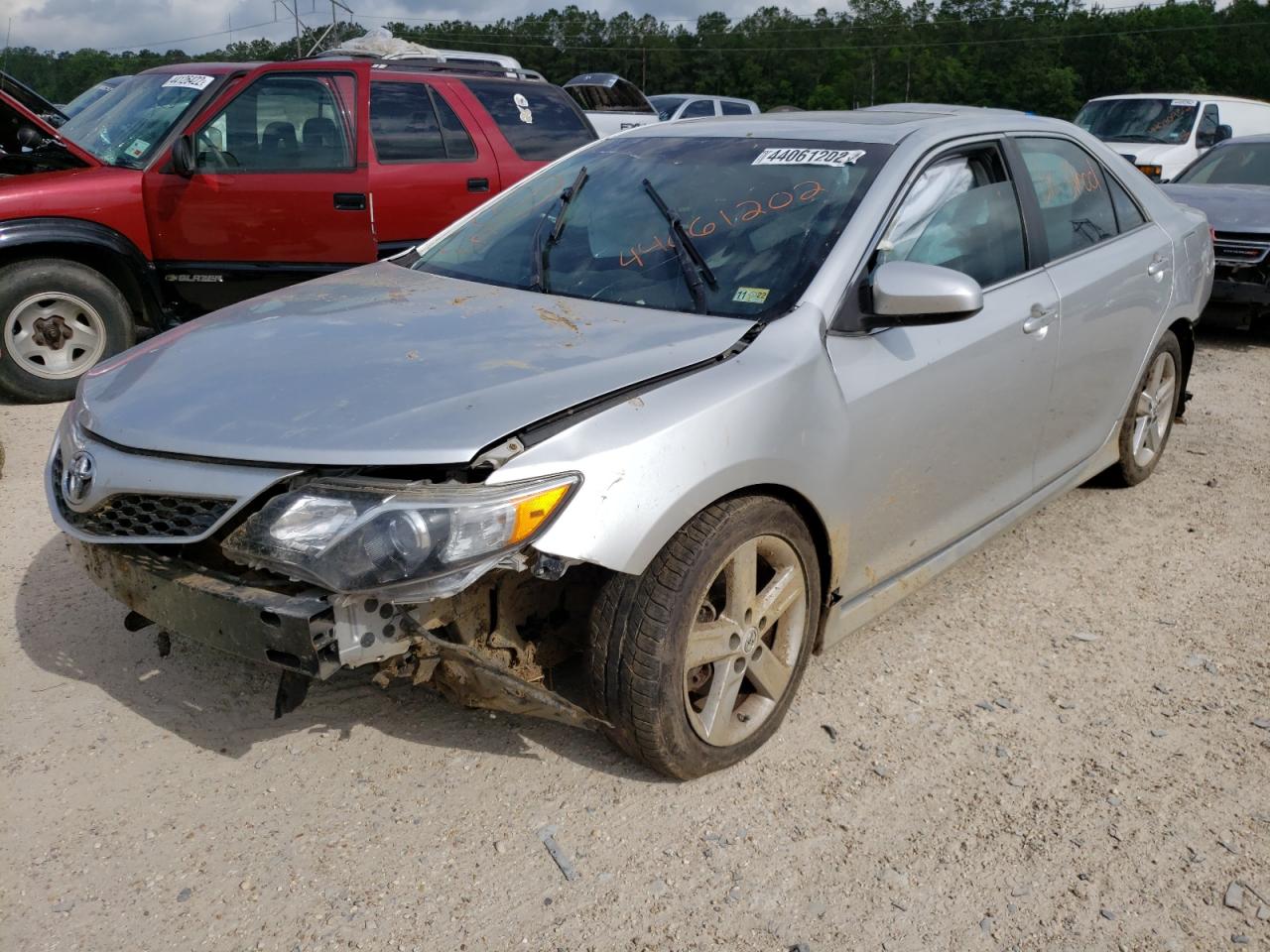 Photo 2 from auction – 2012 TOYOTA CAMRY BASE with VIN 4T1BF1FK8CU599924
