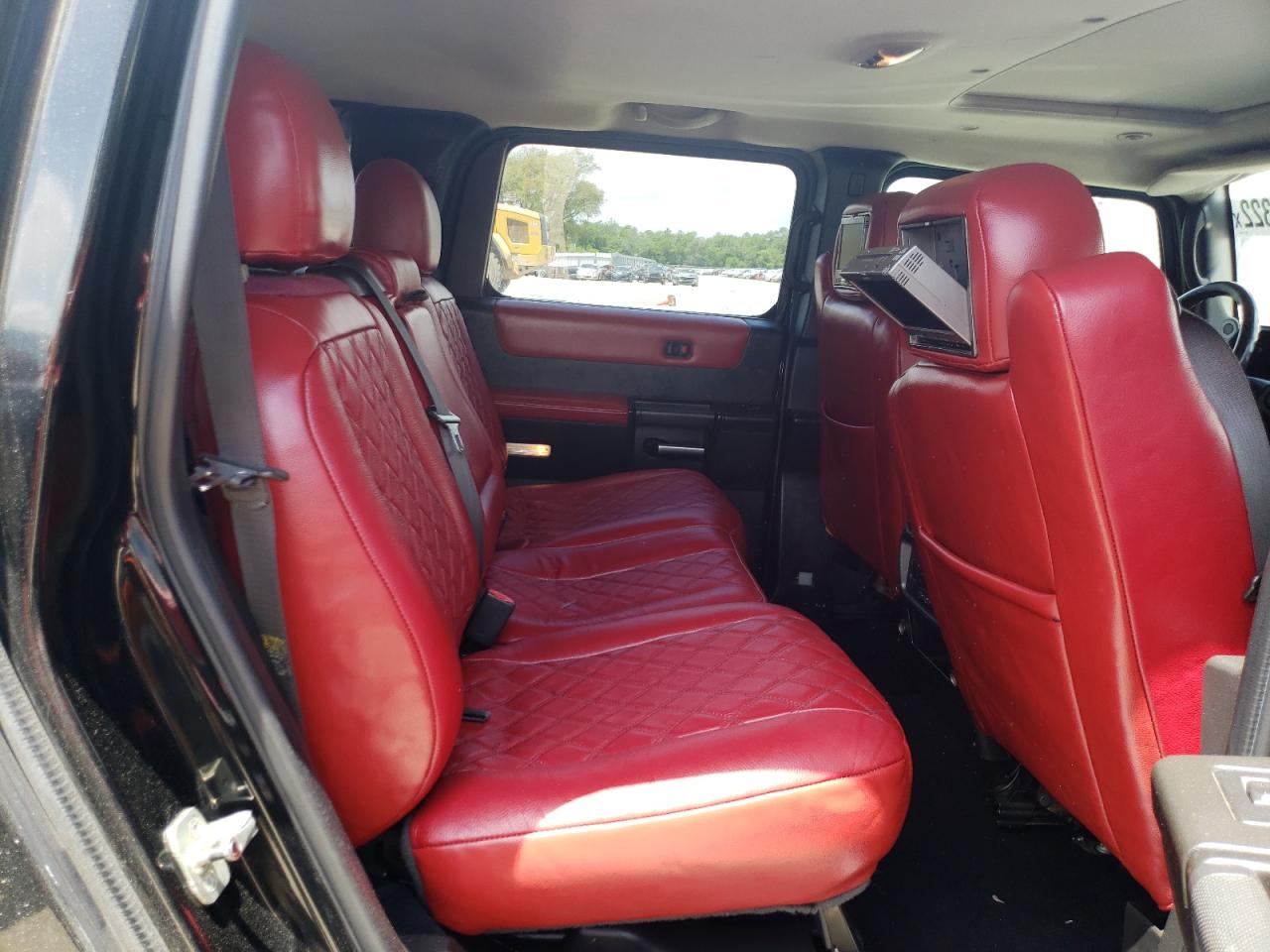 Photo 6 from auction – 2005 HUMMER H2 with VIN 5GRGN23U75H126664