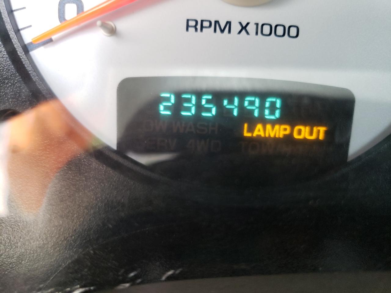 Photo 8 from auction – 2005 DODGE RAM 2500 S with VIN 3D7KR28C85G738890