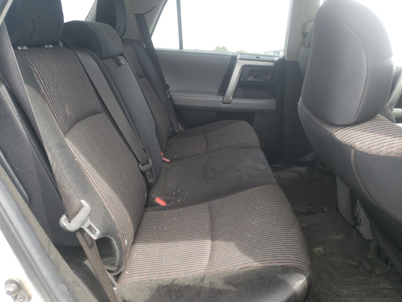 Photo 6 from auction – 2012 TOYOTA 4RUNNER SR with VIN JTEZU5JR9C5034656