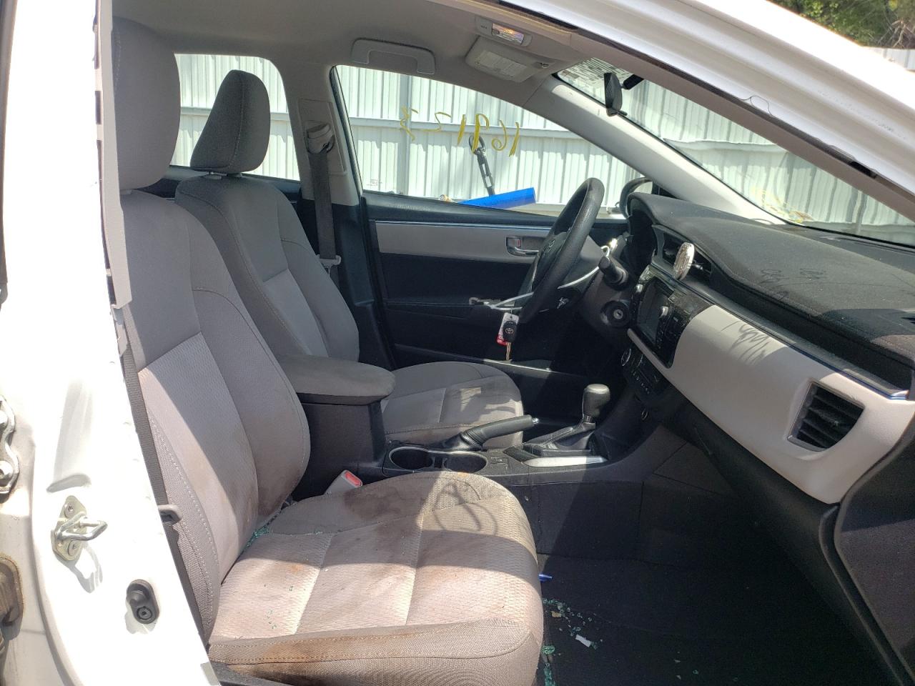 Photo 5 from auction – 2015 TOYOTA COROLLA L with VIN 2T1BURHEXFC389813