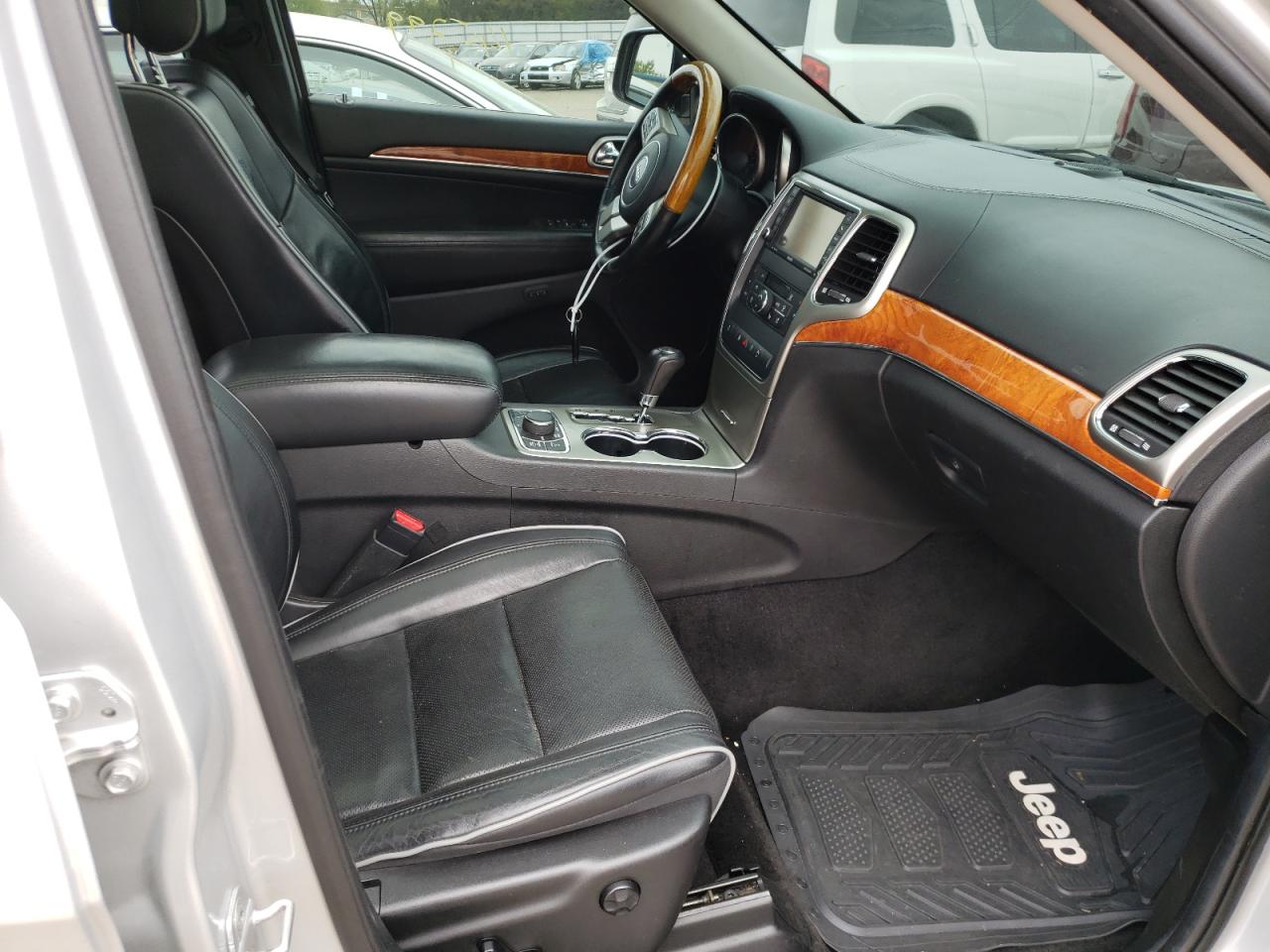Photo 15 from auction – 2011 JEEP GRAND CHER with VIN 1J4RR6GG2BC670437