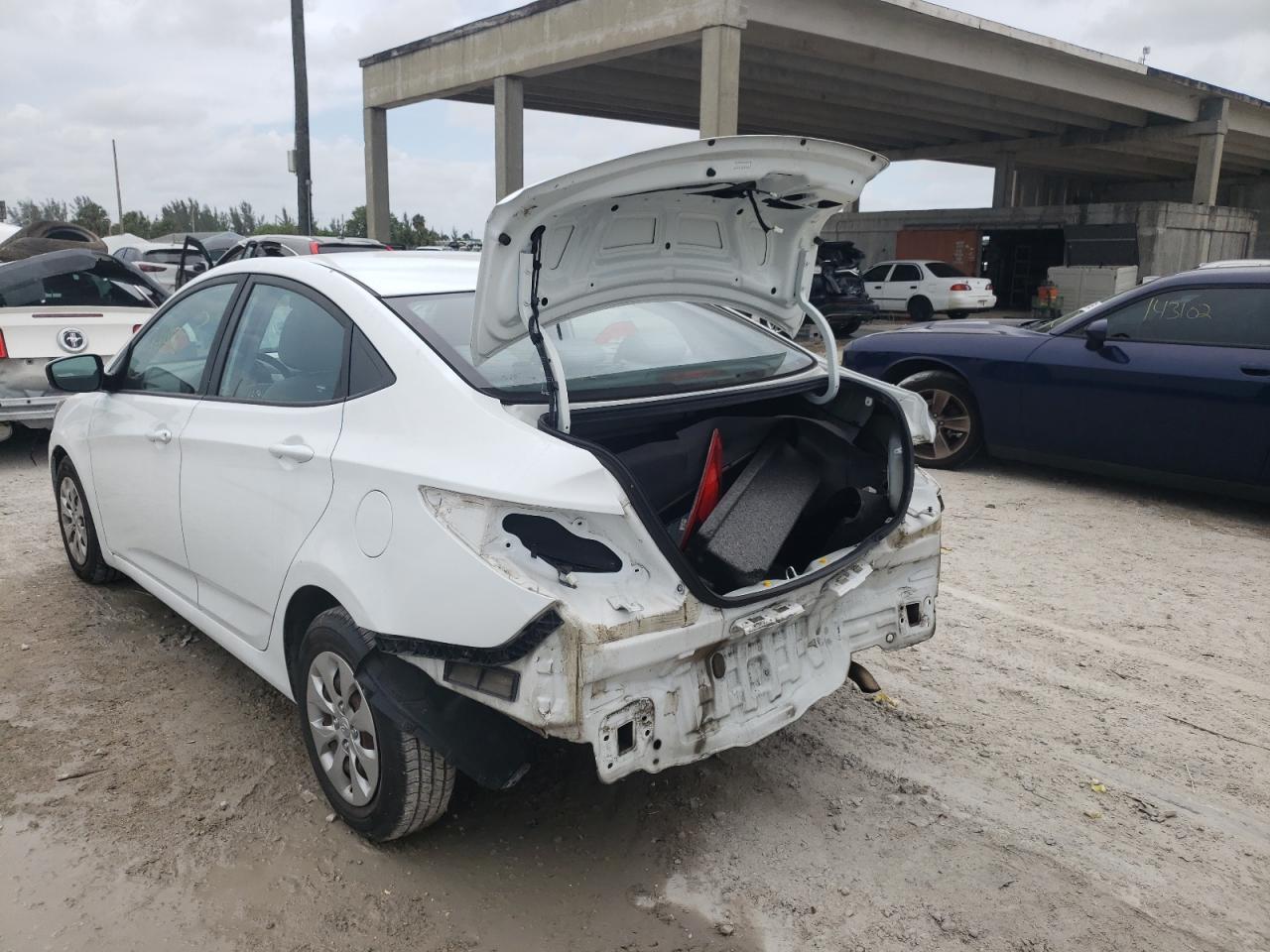 Photo 3 from auction – 2017 HYUNDAI ACCENT SE with VIN KMHCT4AE2HU334973