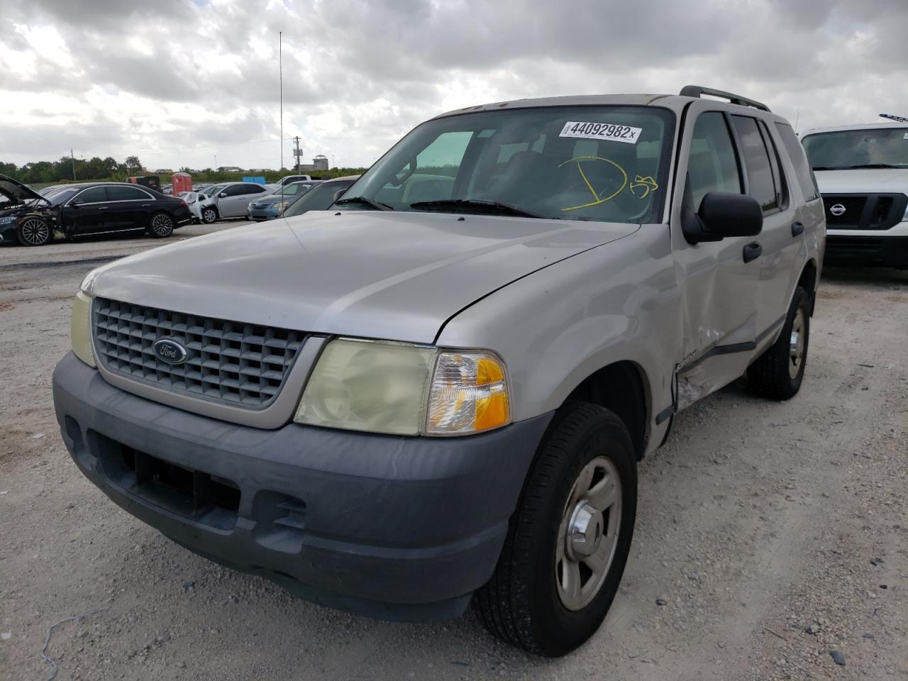 Photo 2 from auction – 2004 FORD EXPLORER X with VIN 1FMZU62KX4UB68879