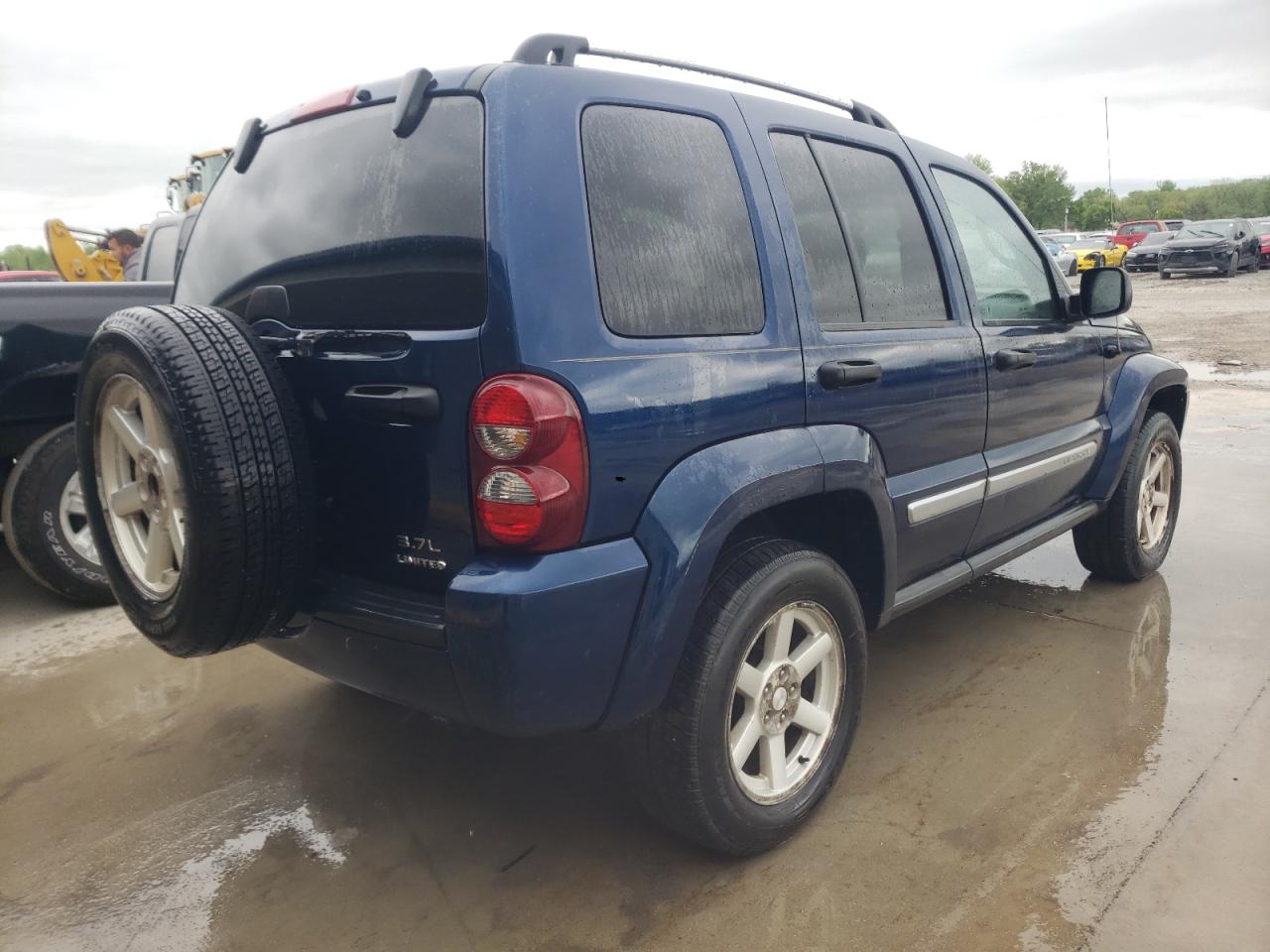 Photo 4 from auction – 2005 JEEP LIBERTY LI with VIN 1J4GL58K25W618010
