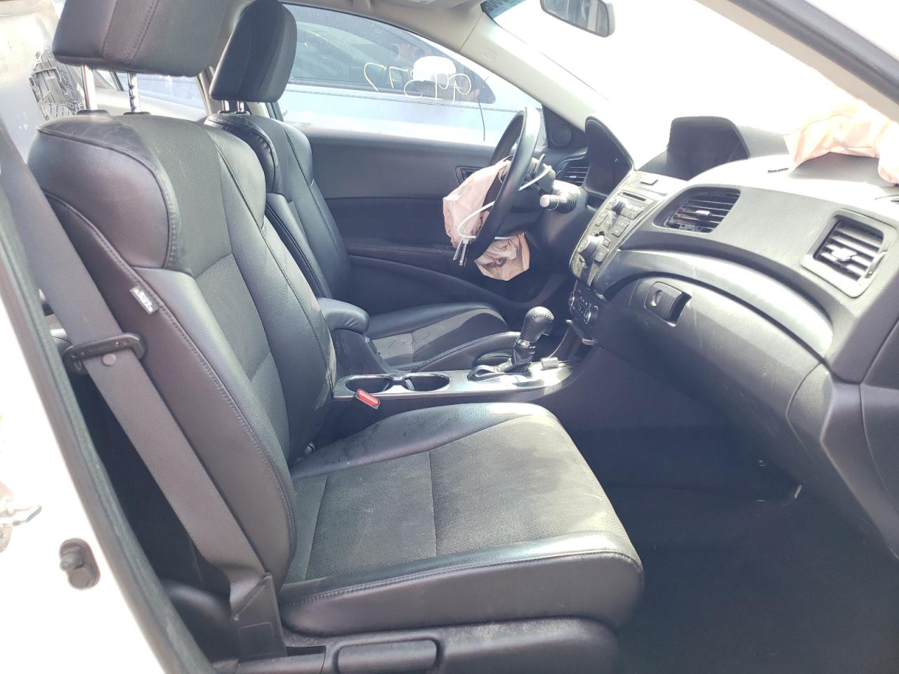 Photo 5 from auction – 2013 ACURA ILX 20 with VIN 19VDE1F38DE018097