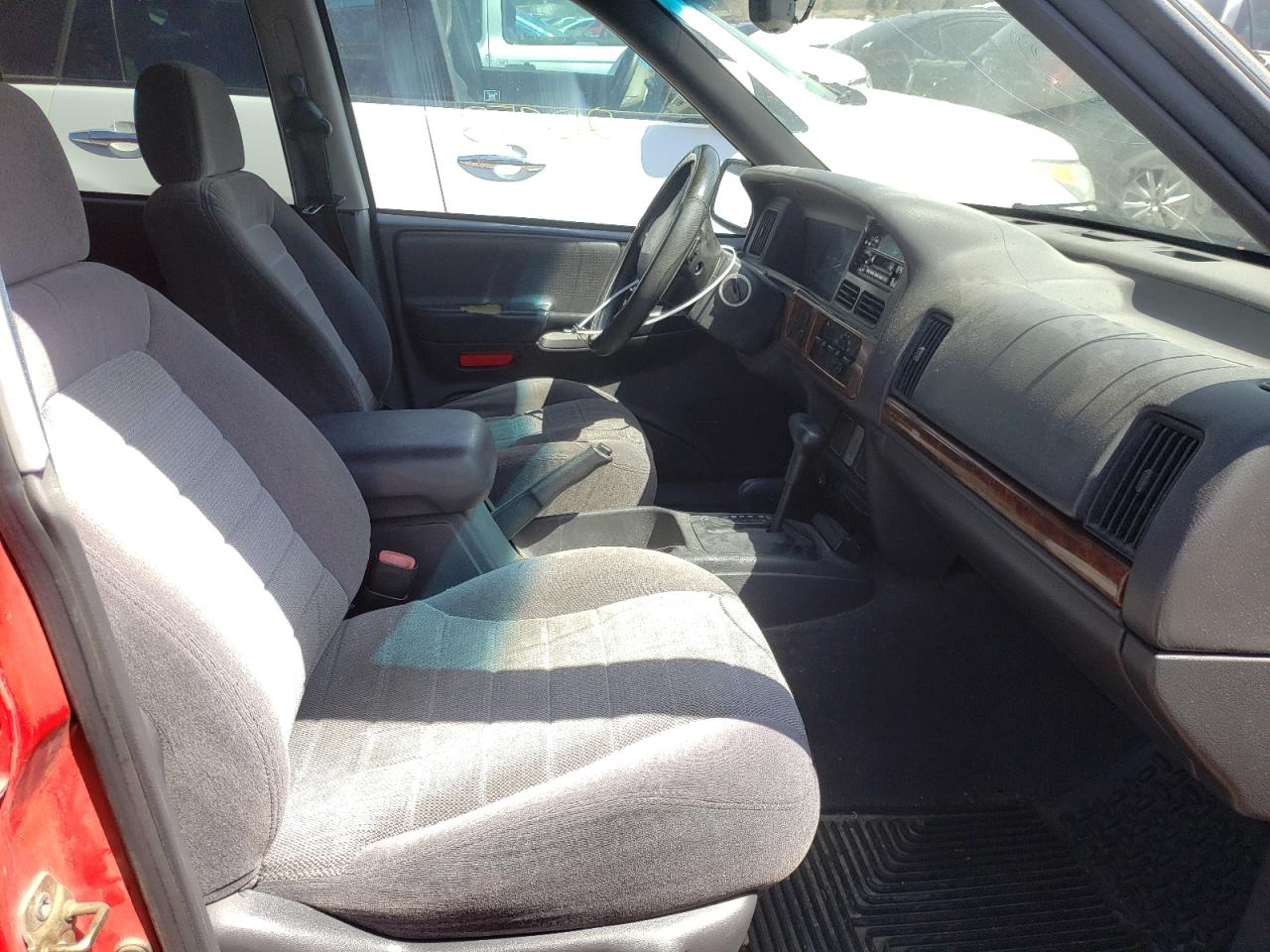 Фото 5 с аукциона – 1998 JEEP GRAND CHER с VIN 1J4GZ48S6WC315744