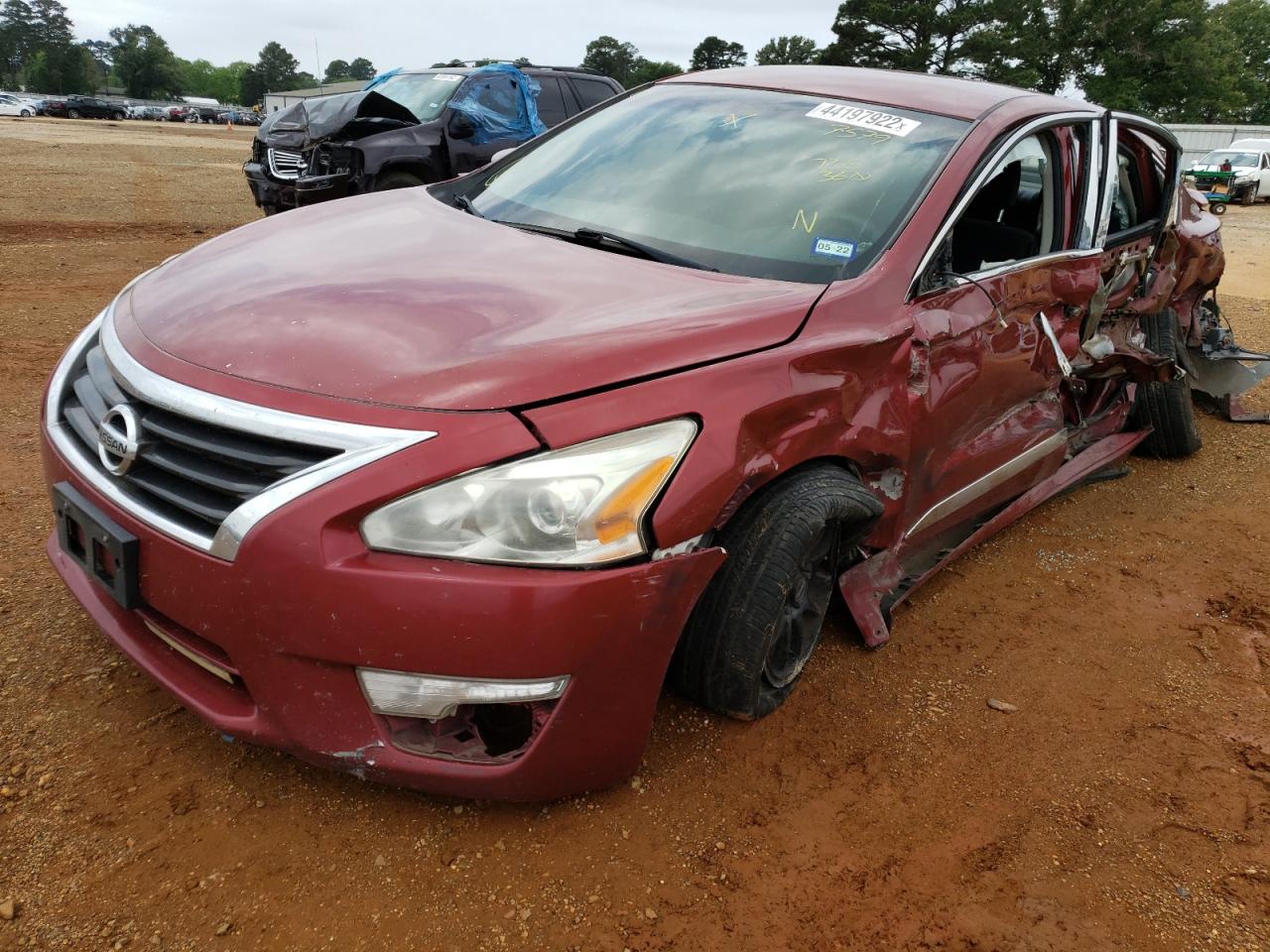 Photo 2 from auction – 2015 NISSAN ALTIMA 2.5 with VIN 1N4AL3AP3FN367579
