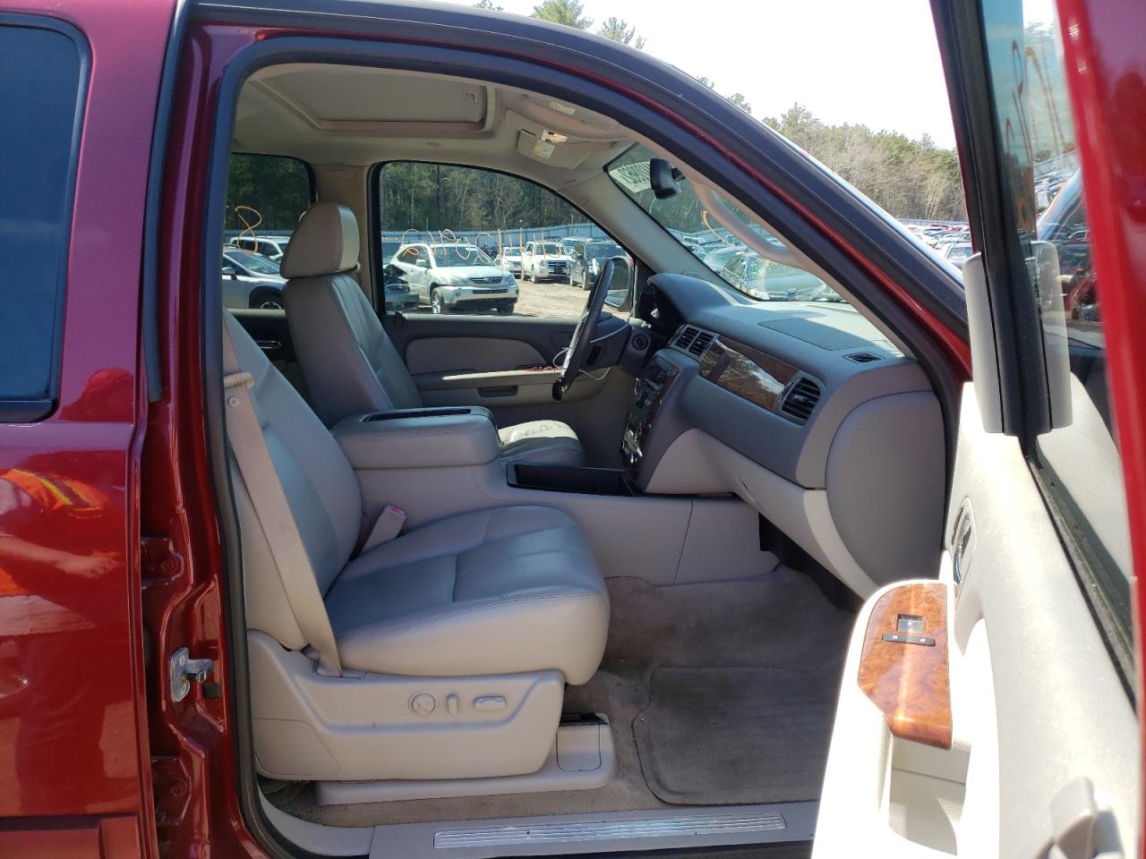 Photo 5 from auction – 2007 CHEVROLET AVALANCHE with VIN 3GNFK123X7G217909