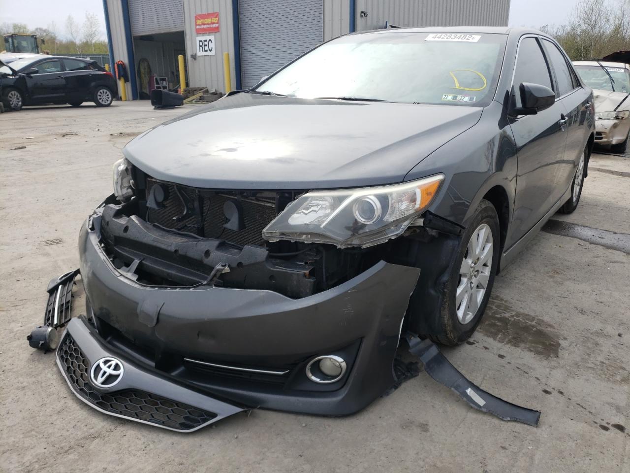 Zdjęcie 2 z aukcji – 2012 TOYOTA CAMRY BASE z VIN 4T1BF1FK7CU018610