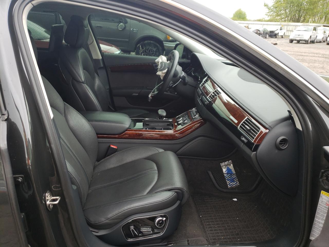 Photo 5 from auction – 2011 AUDI A8 L QUATT with VIN WAURVAFD9BN005063
