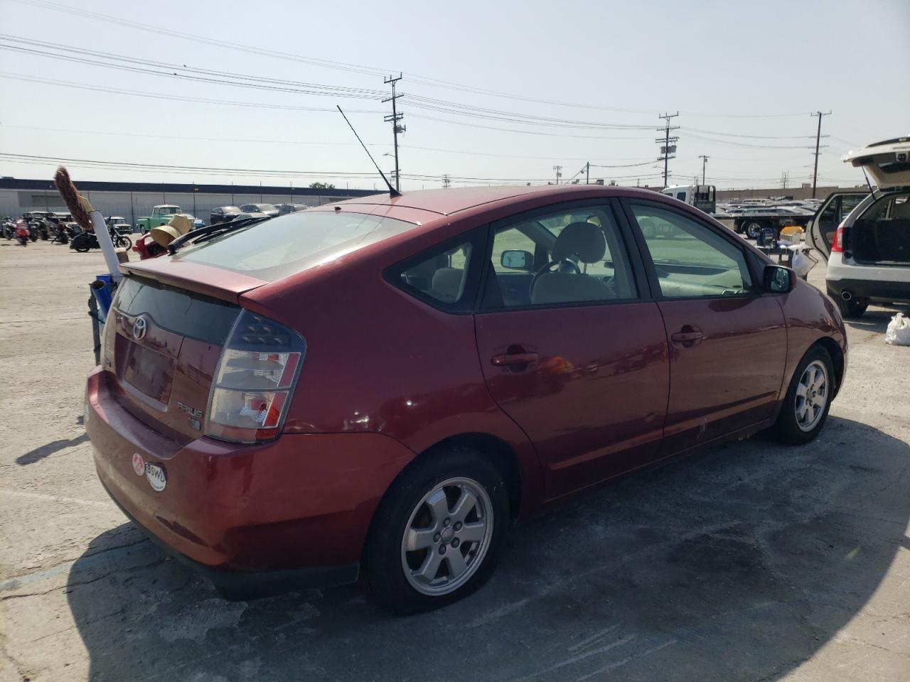 Photo 4 from auction – 2005 TOYOTA PRIUS with VIN JTDKB20U153003139