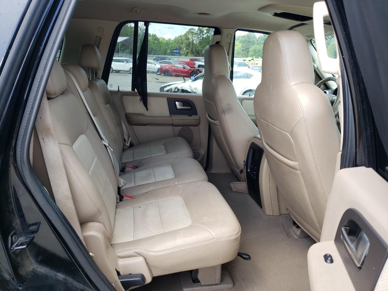 Photo 6 from auction – 2003 FORD EXPEDITION with VIN 1FMPU17L63LC36661