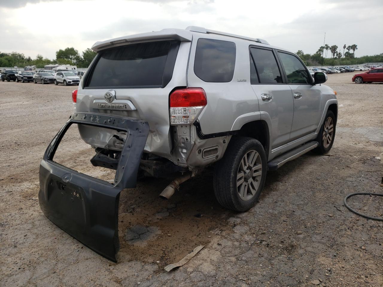 Photo 4 from auction – 2012 TOYOTA 4RUNNER SR with VIN JTEBU5JRXC5110175