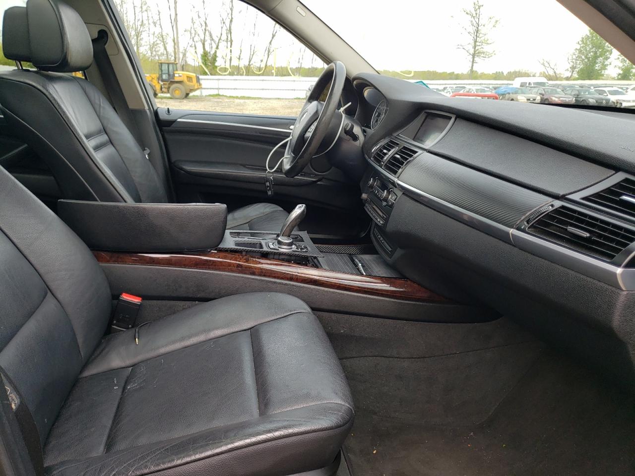 Photo 5 from auction – 2011 BMW X5 XDRIVE3 with VIN 5UXZV4C58BL400928
