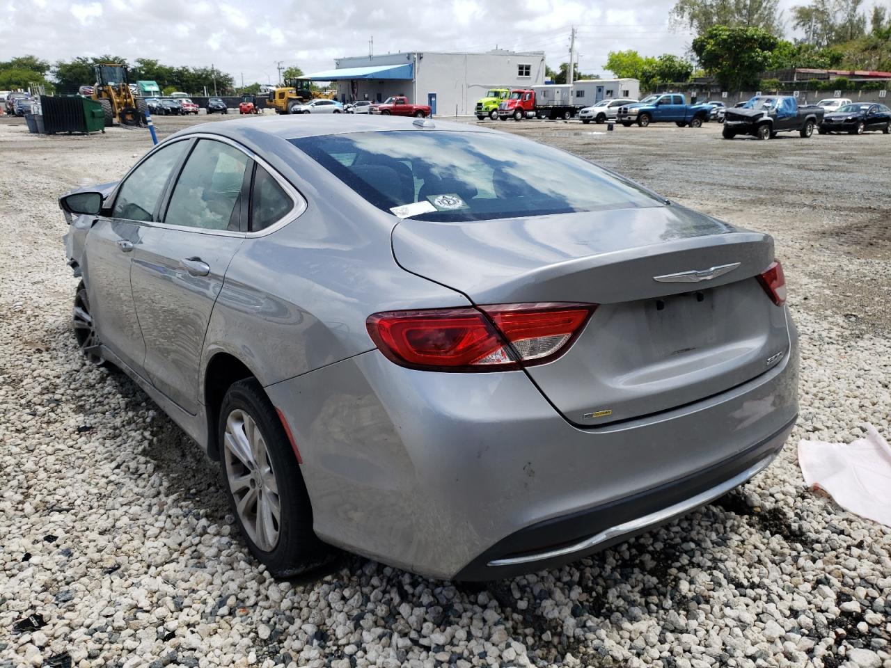 Photo 3 from auction – 2015 CHRYSLER 200 LIMITE with VIN 1C3CCCAB9FN701951