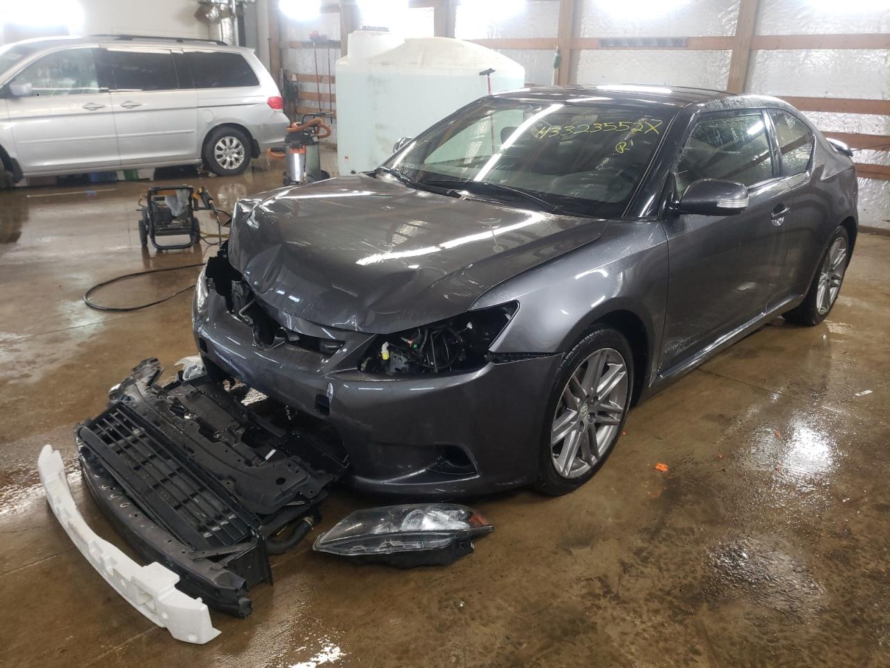 Photo 2 from auction – 2013 TOYOTA SCION TC with VIN JTKJF5C72D3050128