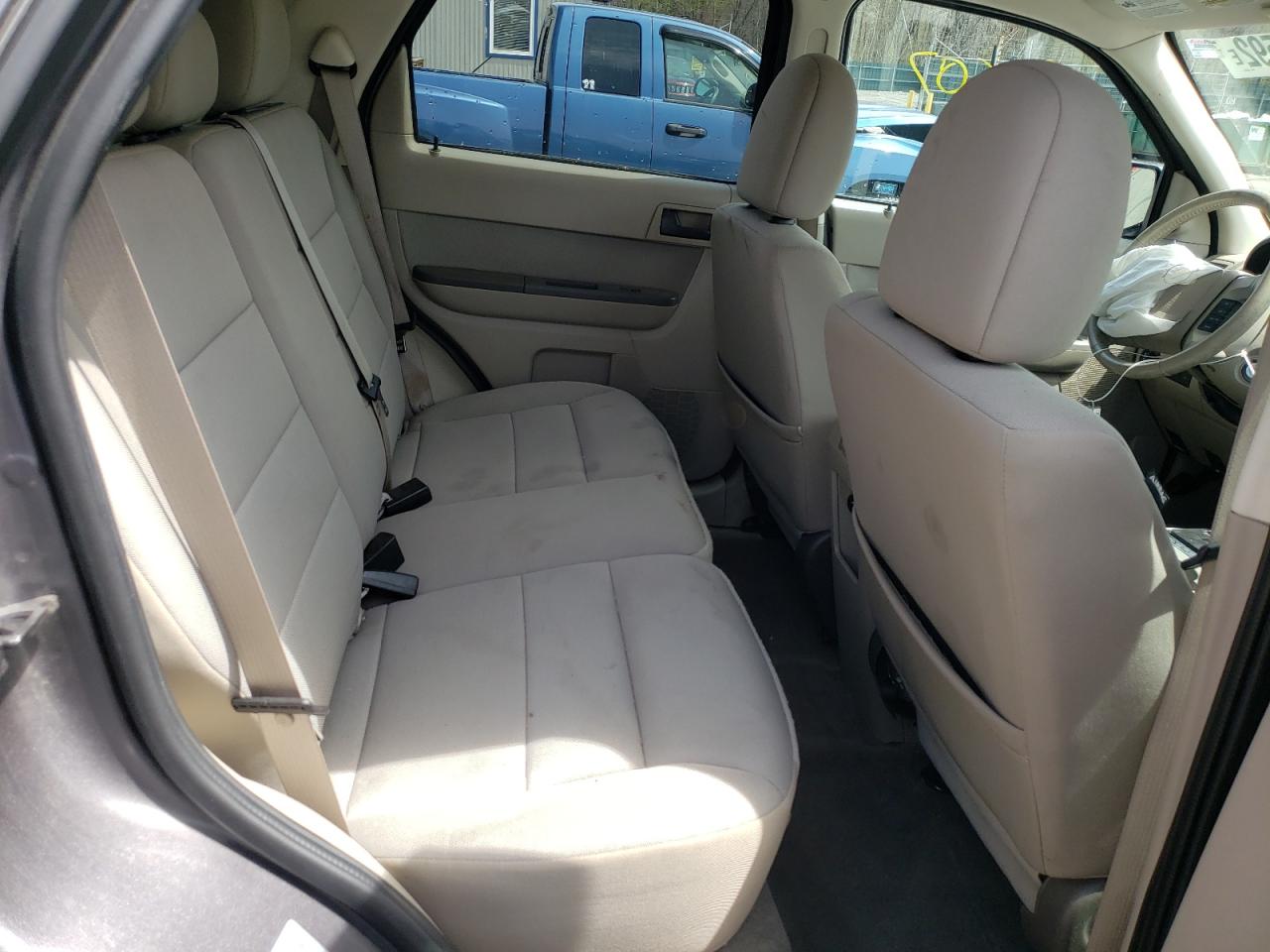 Photo 6 from auction – 2010 FORD ESCAPE XLT with VIN 1FMCU9DG0AKC07017