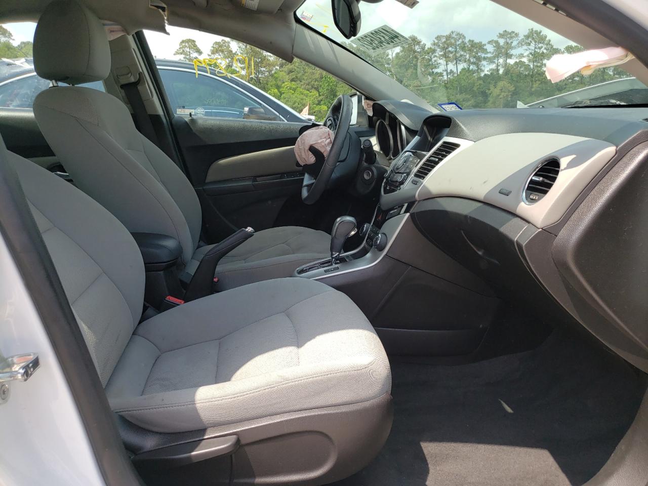 Photo 5 from auction – 2015 CHEVROLET CRUZE LT with VIN 1G1PC5SB5F7201306