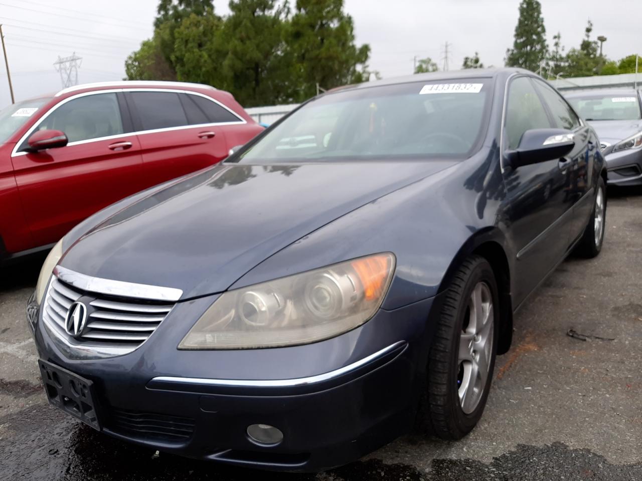 Photo 2 from auction – 2005 ACURA RL with VIN JH4KB16585C011652