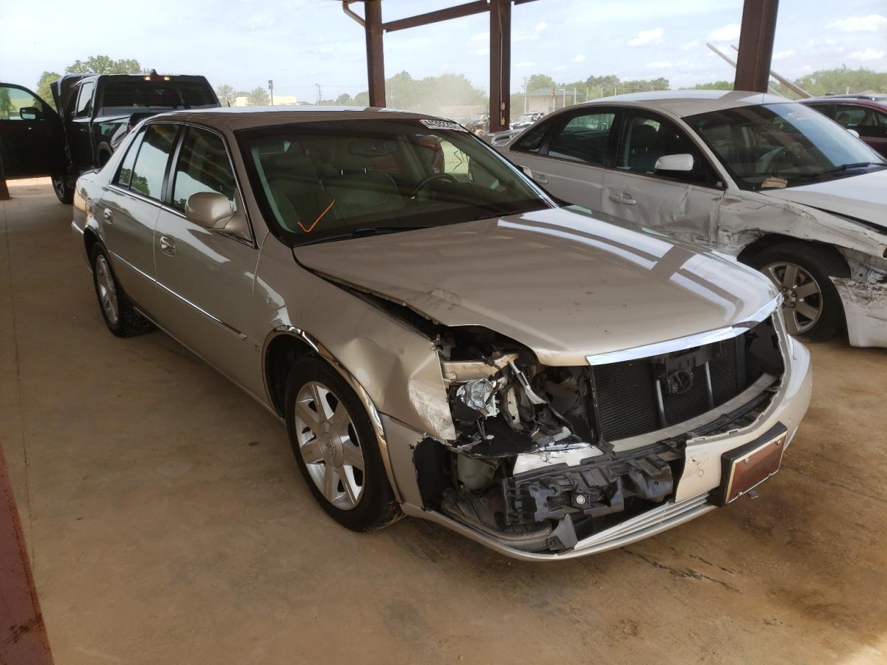 CADILLAC DTS 2007 with VIN 1G6KD57Y07U146992 - Photo from auction