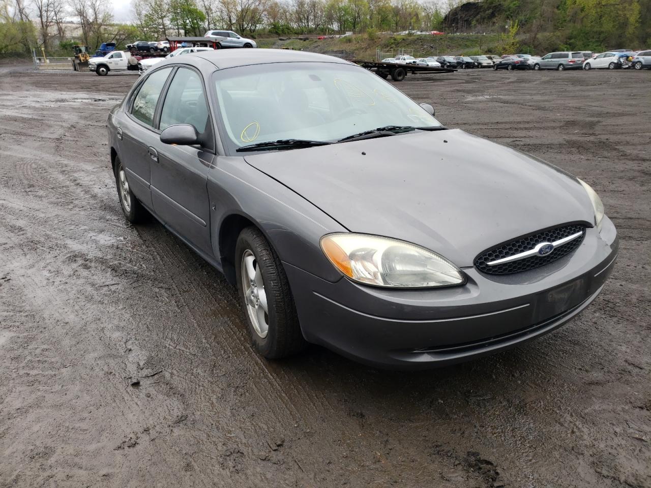 FORD TAURUS SES 2002 with VIN 1FAFP55242A247702 - Photo from auction