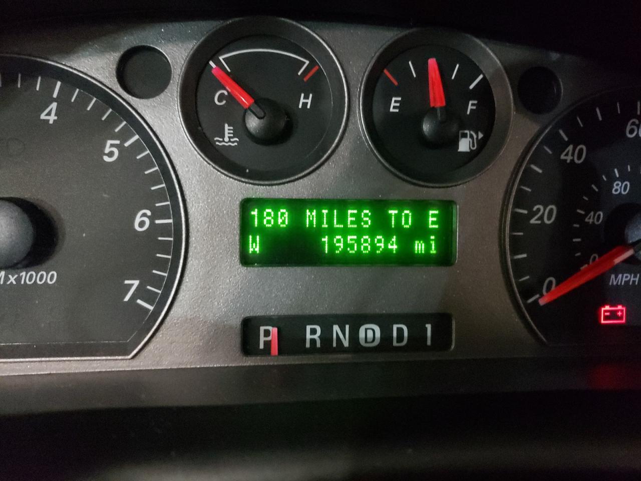 Photo 8 from auction – 2005 FORD TAURUS SEL with VIN 1FAFP56205A235128