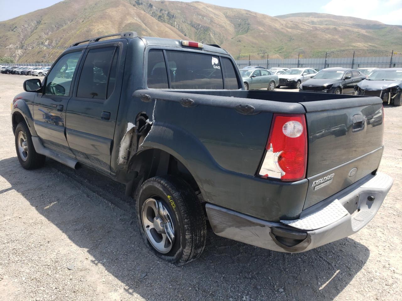 Photo 3 from auction – 2004 FORD EXPLORER S with VIN 1FMZU67K04UA53331