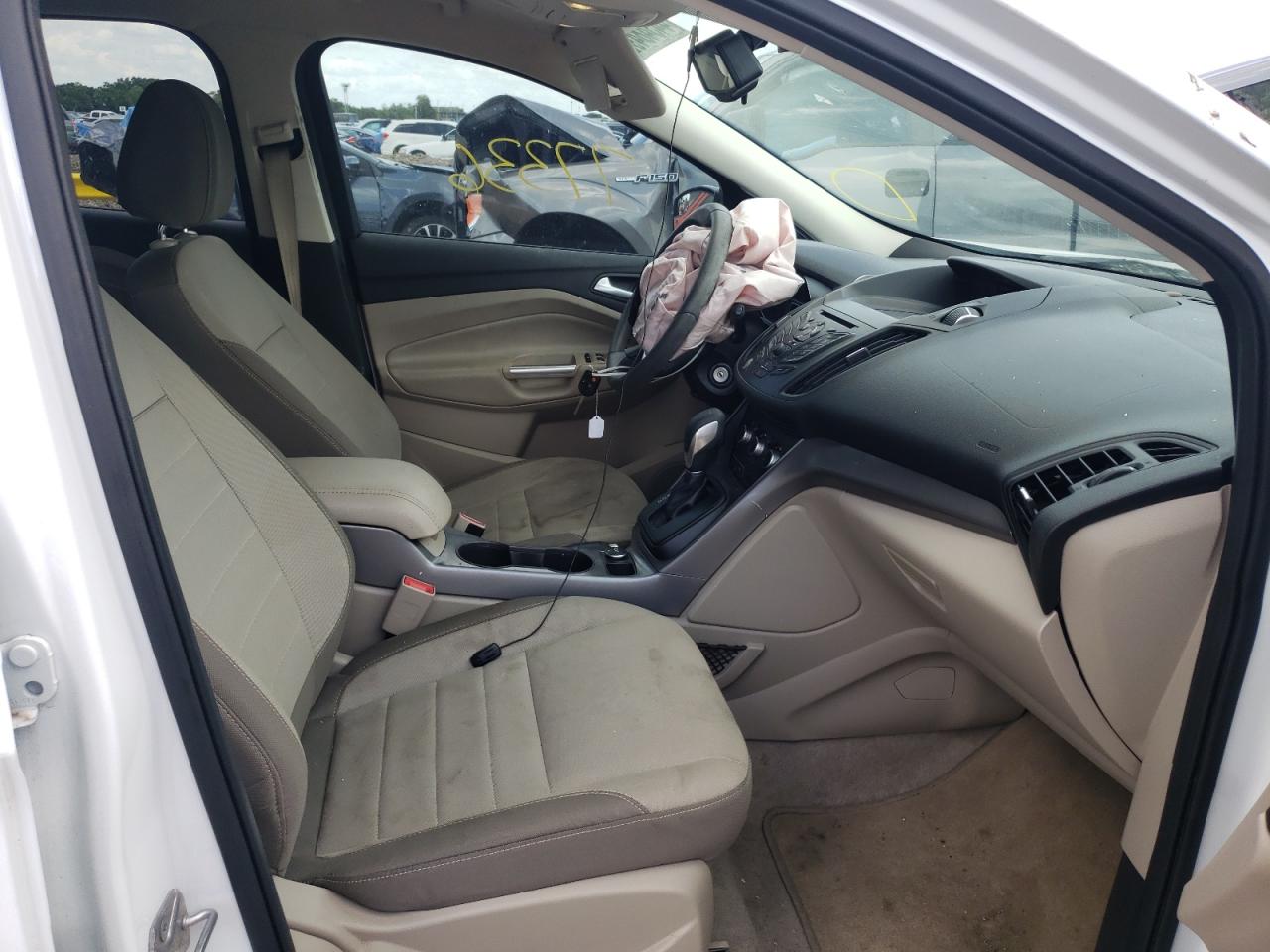 Photo 5 from auction – 2015 FORD ESCAPE SE with VIN 1FMCU0G7XFUC85968
