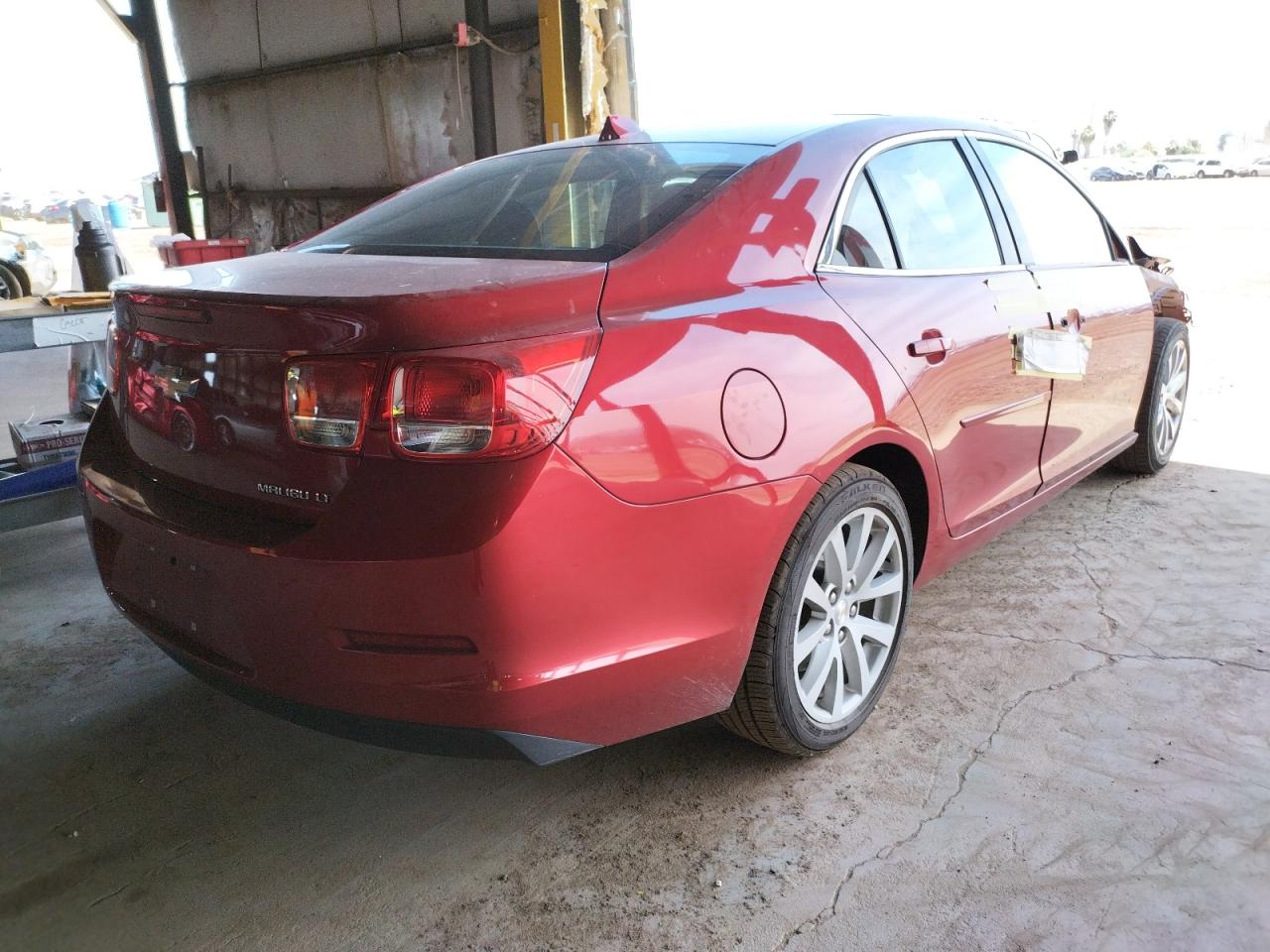 Photo 4 from auction – 2013 CHEVROLET MALIBU 2LT with VIN 1G11E5SA1DF345171