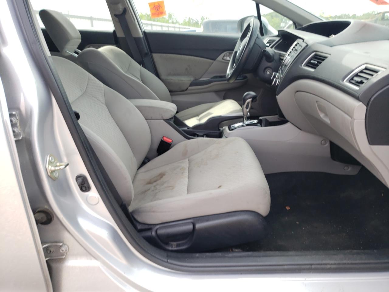 Photo 5 from auction – 2015 HONDA CIVIC LX with VIN 19XFB2F53FE099836