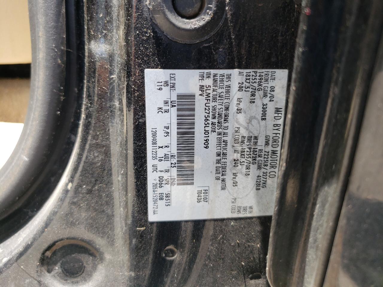 Photo 10 from auction – 2005 LINCOLN NAVIGATOR with VIN 5LMFU27565LJ01909