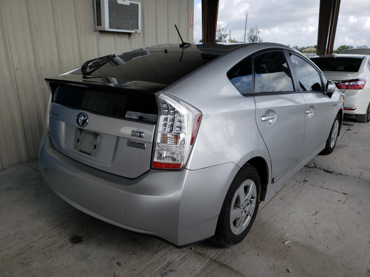 Photo 4 from auction – 2011 TOYOTA PRIUS with VIN JTDKN3DU0B1471619